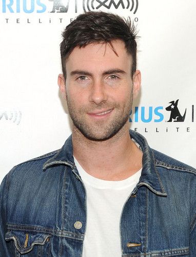 Adam Levine Photo: Adam Levine | Adam levine haircut, Adam levine .