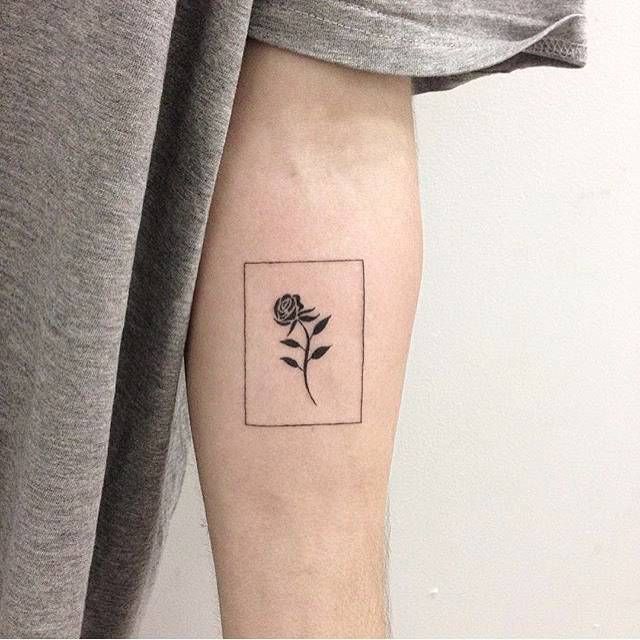 36 Minimalist tattoos ideas you must see | Black rose tattoos .