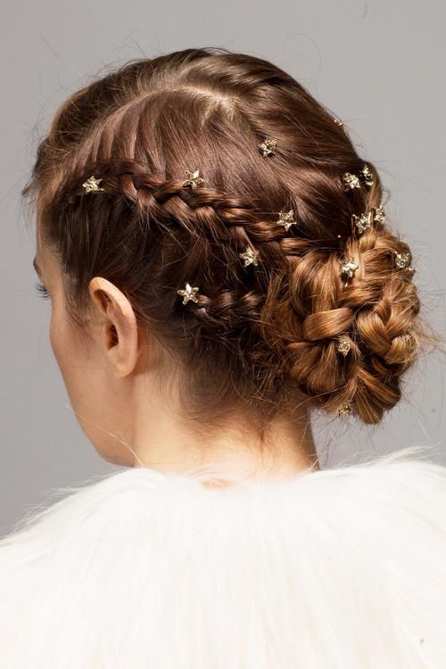 Wedding inspiration: 8 on-trend chignon up-do hairstyles spotted .