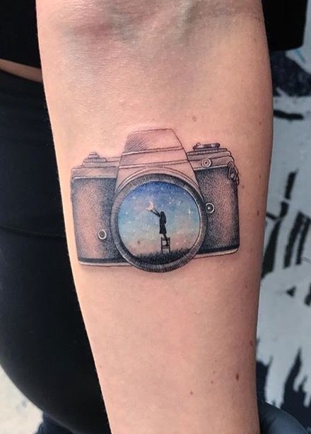 Camera tattoo idea | Camera tattoos, Camera tattoo design, Cool .