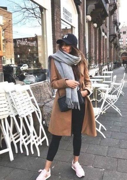 Best 46 Casual Chic Winter Outfits For Women #CasualChicWinter .