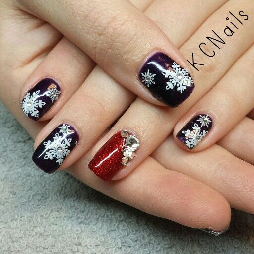 2015 Christmas Nails. Plum and red gel polish. Snowflake stamp .