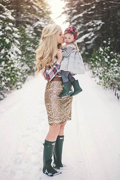 59 Cute Christmas Outfit Ideas - StayGlam | Family photo outfits .