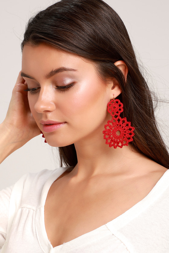 Sweet Happiness Red Crochet Earrings | Crochet earrings, Beaded .