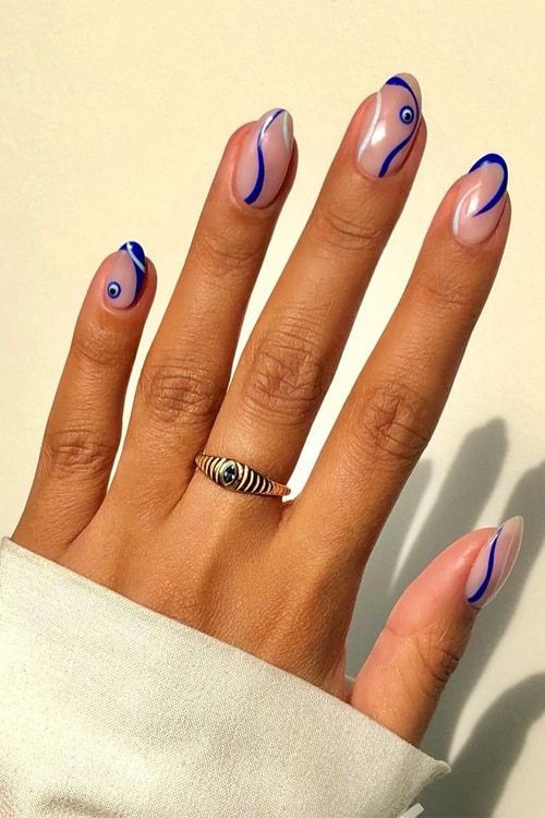 Cute DIY Eye Nails Design
     