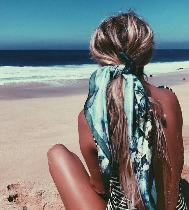 25+ Cute & Easy To Do Beach Hairstyles Trending In 2023 | Scarf .