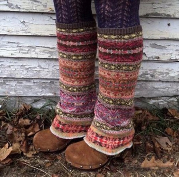 Make Legwarmers from a Sweater: Super Easy No-Sew Proje
