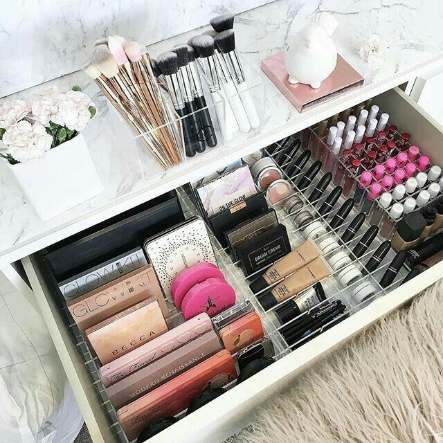 Pinterest: @claudiagabg | Makeup organization diy, Makeup .