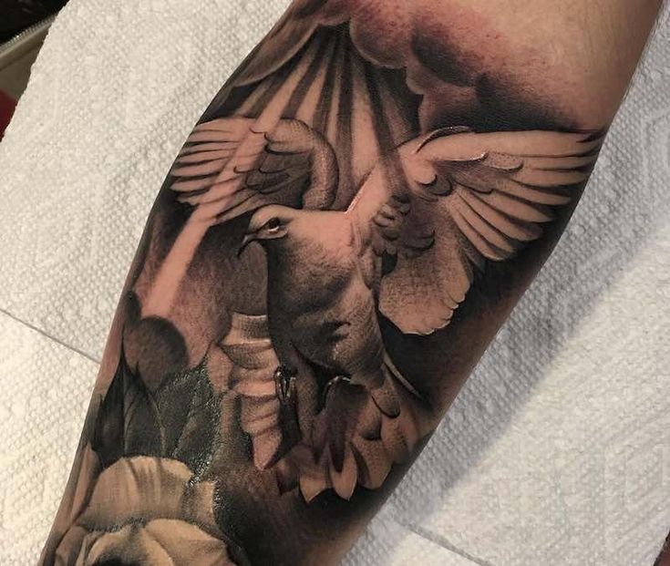 Dove Tattoos - Tattoo Insider | Dove tattoos, Dove tattoo, Dove .