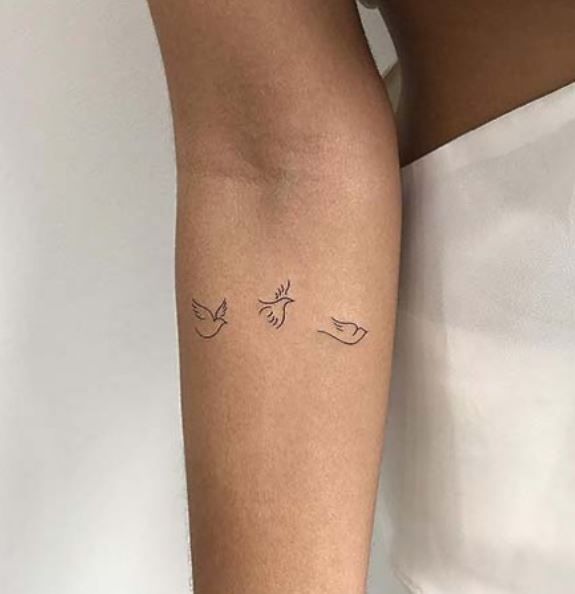 Minimalist Dove Tattoo | Dove tattoos, Tattoos, Dove tatt