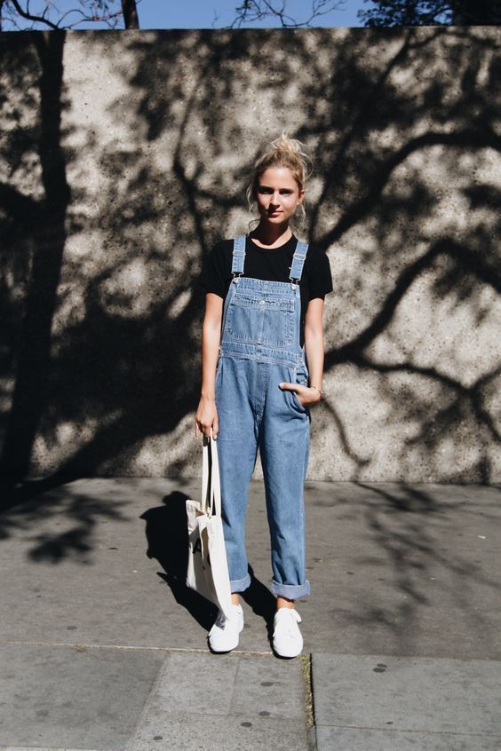 15 Photos Of Dungaree Overalls That Prove They're Fashionable .