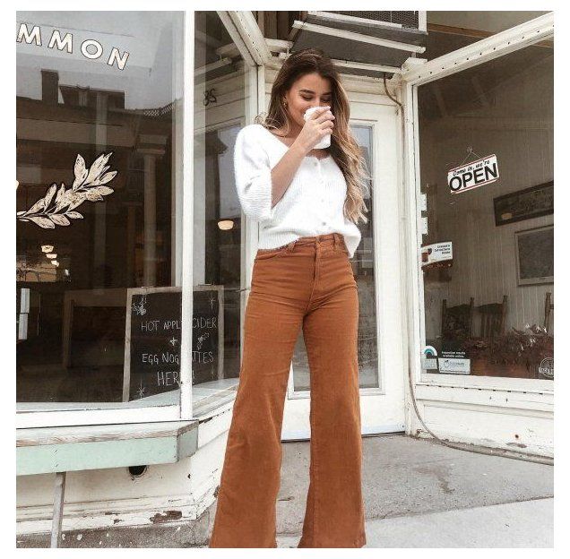 it's all FLARE #corduroy #flare #pants It's easy to combine .