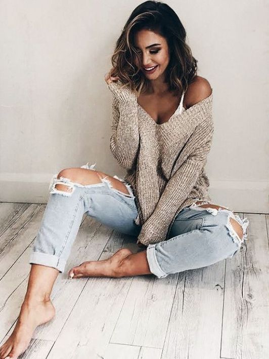 19 Cute and Cozy Oversized Sweater Outfits - Society19 | Fashion .