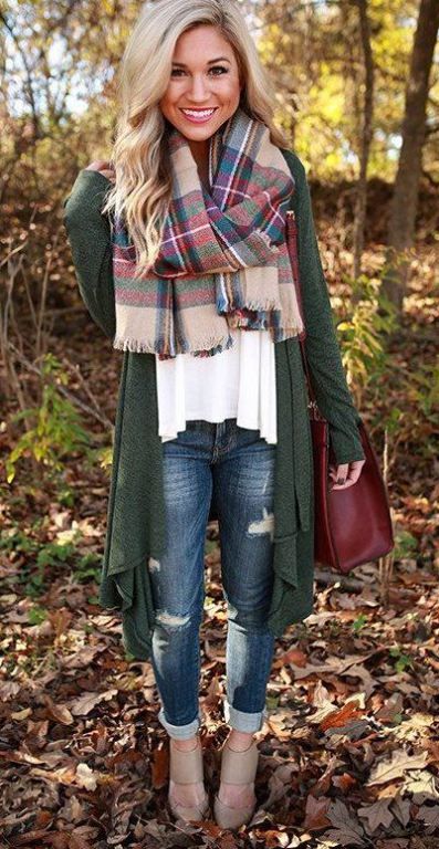 Cute and Comfy Outfits for Thanksgiving - Society19 | Street style .