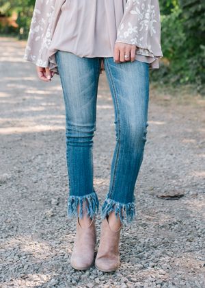 Medium Wash Fringe Frayed Crop Bottom Jeans | Fringe hem jeans .