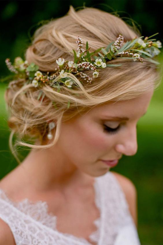 55+ Glamorous Wedding Hairstyles for Spring-Time Brides | Flower .
