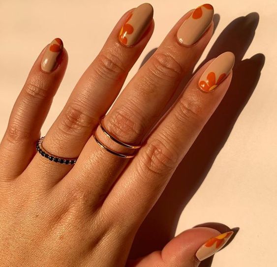 20 Flower Nail Designs for Every Season - Baybouf | Stylish nails .