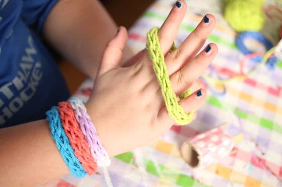 French Knitting for Kids (with a Toilet Roll Loom) - Happy Hooliga