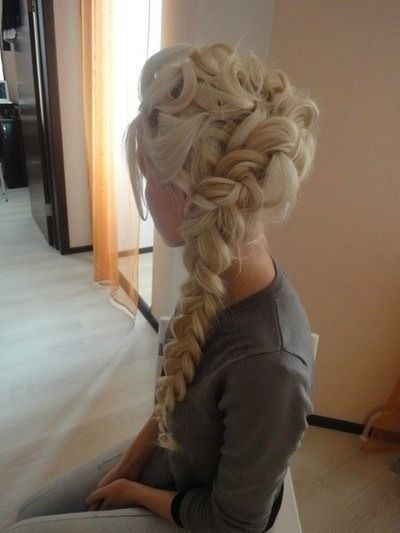 High Heels & Flip-Flops: Bridesmaid Hairstyle Idea: Elsa-Inspired .