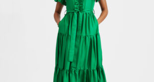Long & Sassy Dress in Solid Green for Women | La Doubl