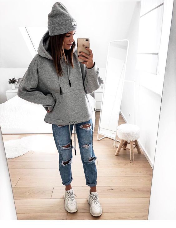 Grey hoodie and hat - Miladies.net | Idee di moda, Outfit .