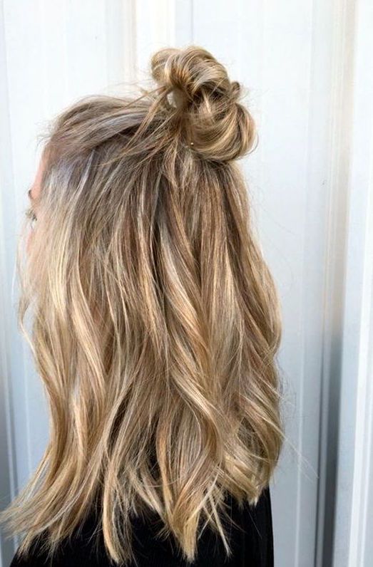 Half Up Half Down Messy Bun | Hair lengths, Sandy blonde hair .