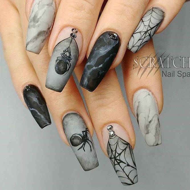 41 Cute And Creepy Halloween Nail Designs 2023 | Cute halloween .