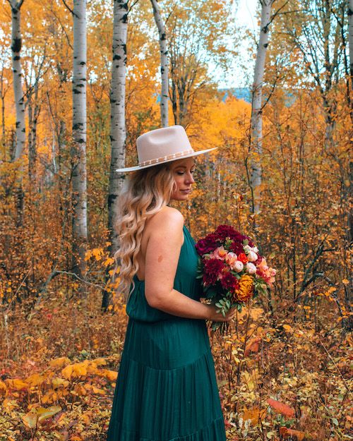 20 Creative Fall Photoshoot Ideas - Fall Photography Inspiration .