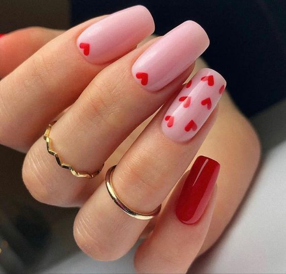 15 Pretty Valentine's Day Nail Ideas - Classically Cait | Fashion .