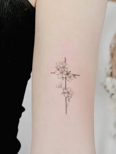 Minimalist Cherry Blossom Tattoo | Blossom tattoo, Cherry blossom .