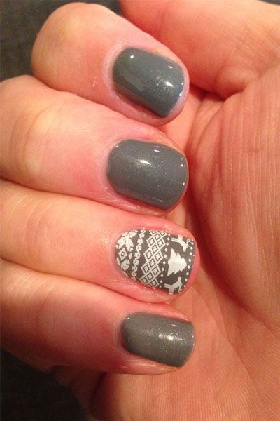 15 Holiday Nail Art Ideas from Pinterest | Sweater nails, Holiday .
