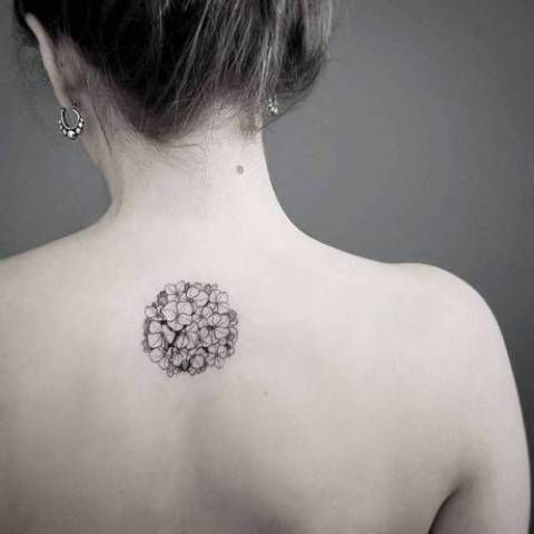 Minimalistic tattoo on the back | Hydrangea tattoo, Minimalist .