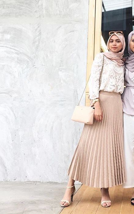 Hijab + Blush Skirt + White Lace (izreensafyika) | Lace skirt .