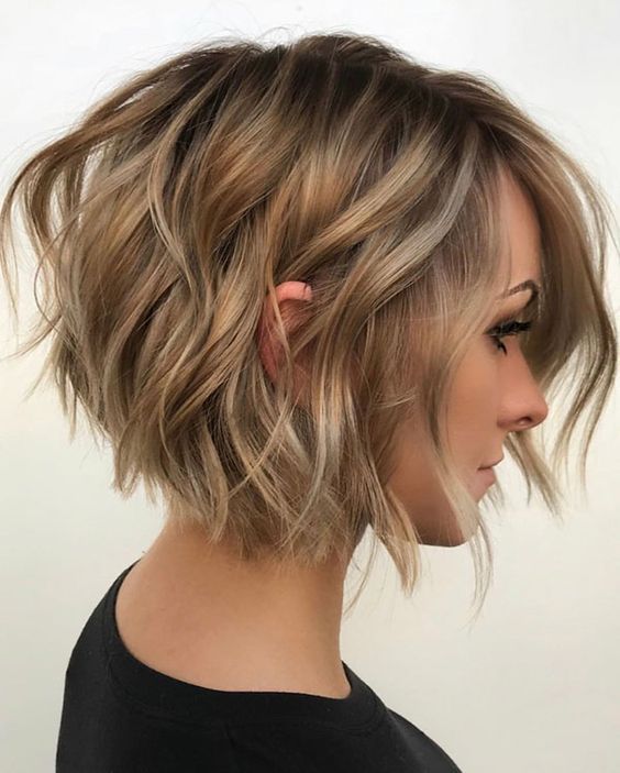 70+ Short Blonde Hairstyles and New Trends in 2023 | Wavy bob .