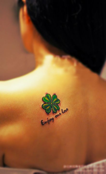 Free Tattoo Designs : four-leaf clover tattoo designs | Four leaf .