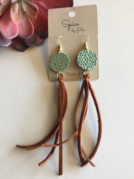 Pin by Carolina Reyes on A Hacer bisutería | Leather jewelry diy .