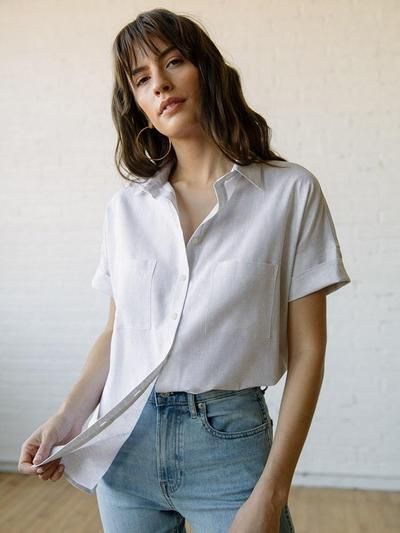 Pin by Kirby Hastings on style | Button down outfit, Short sleeve .