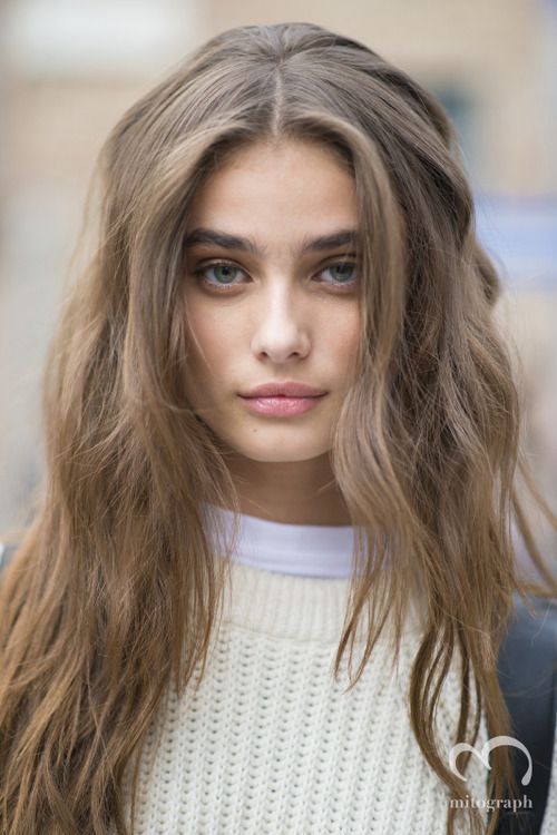 Taylor Hill - Milan Fashion Week Spring 2015. | Dark blonde hair .