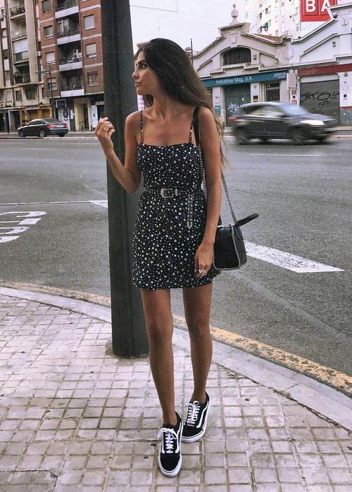 Polka Dot street style fashion / fashion week #fashionweek .