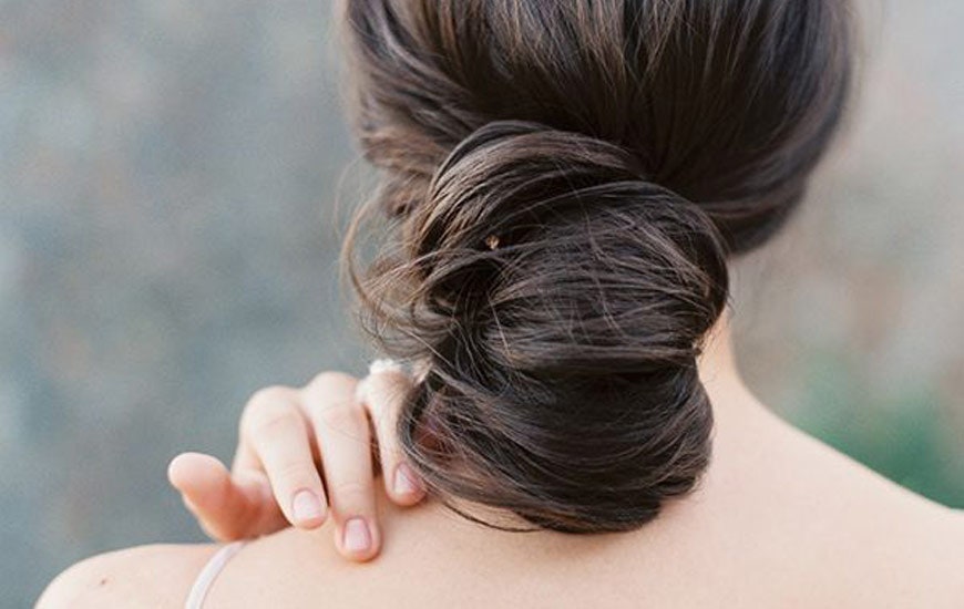 Summer Hairstyles and How to Do Topknots, Buns, Chignons | SE