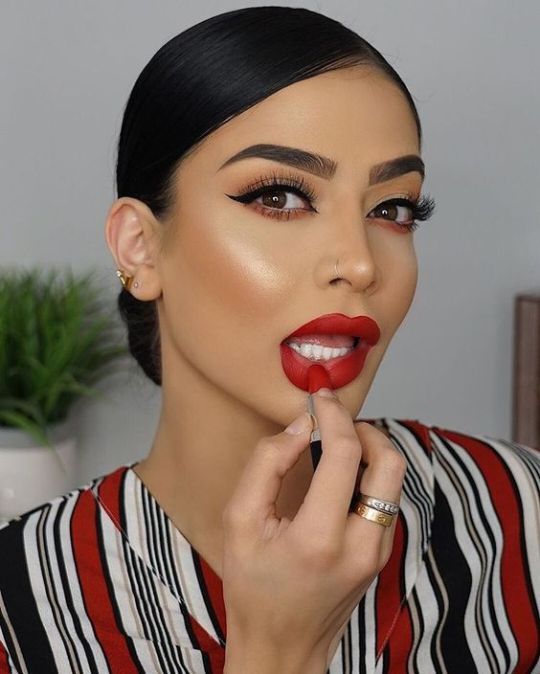 Red Lip Fantasy | Makeup looks, Red lip makeup, Makeup inspirati
