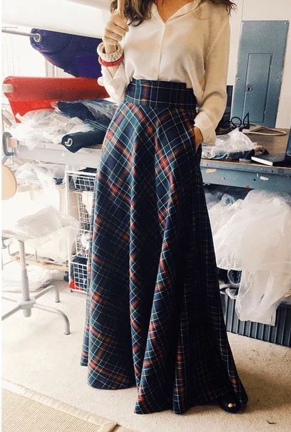 40 Maxi Skirt Outfits That Will Have You Dressed Perfectly for Any .