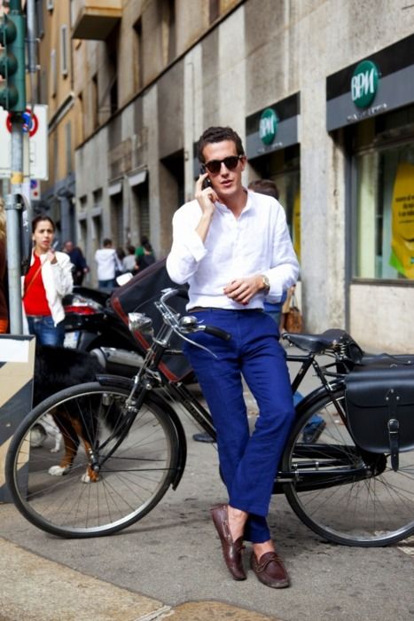 Men Outfits With Cobalt Blue
      Pants