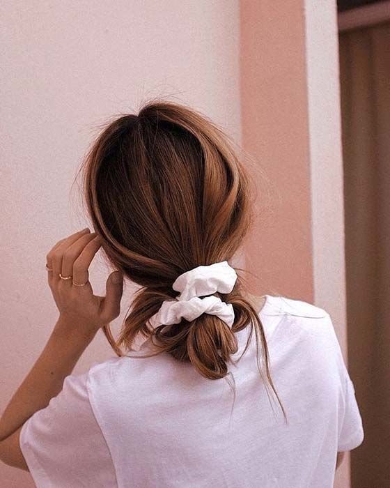 21 Cute and Easy Messy Bun Hairstyles - StayGlam | Peinados .