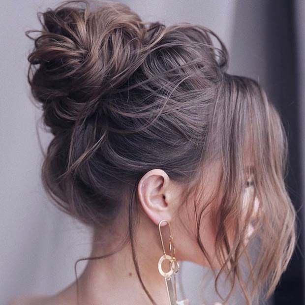21 Cute and Easy Messy Bun Hairstyles - StayGlam | Messy bun .