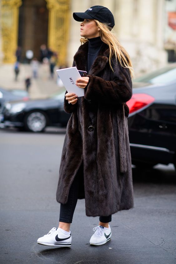20 Celebrities Rockin The Mink Fur Style - Haute Acorn | Fur coat .