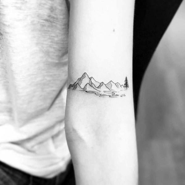 Top 47 Minimalist Mountain Tattoo Ideas [2021 Inspiration Guide .