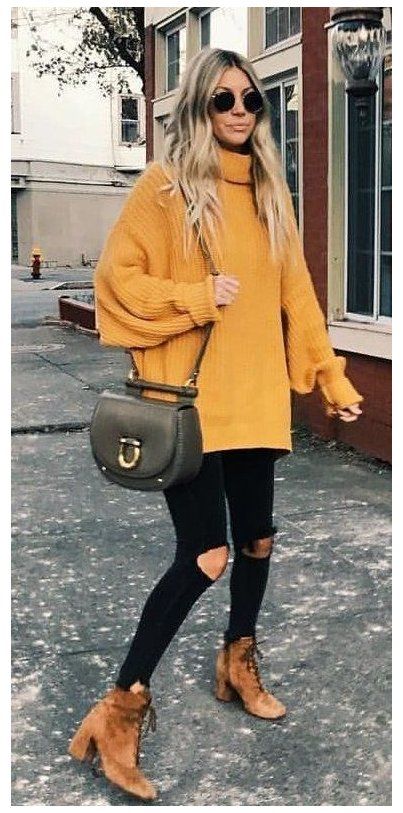 16 Trendy Autumn Street Style Outfits For 2018 #yellow #sweater .