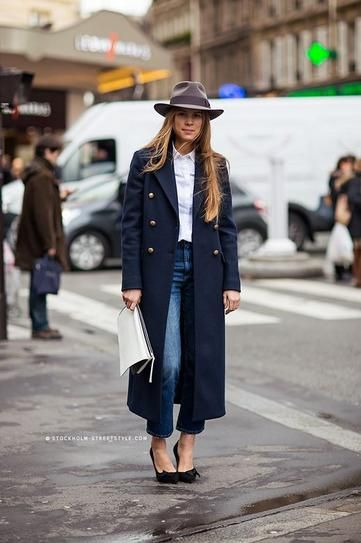 Fashion Trends | Navy coat street style, Navy coat outfit, Blue .