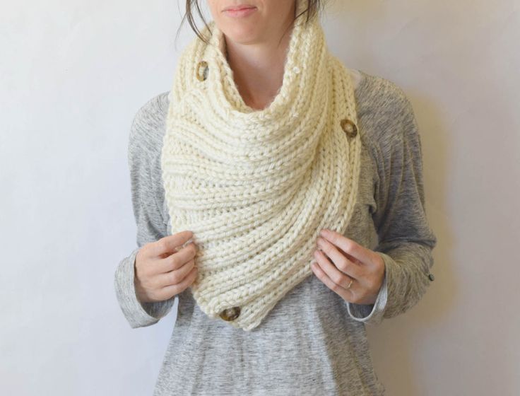 Two Ways' Giant Knit Ribbed Cowl Pattern | Cowl knitting pattern .